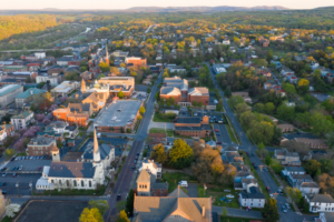 Birds-eye view of a town in Virginia.